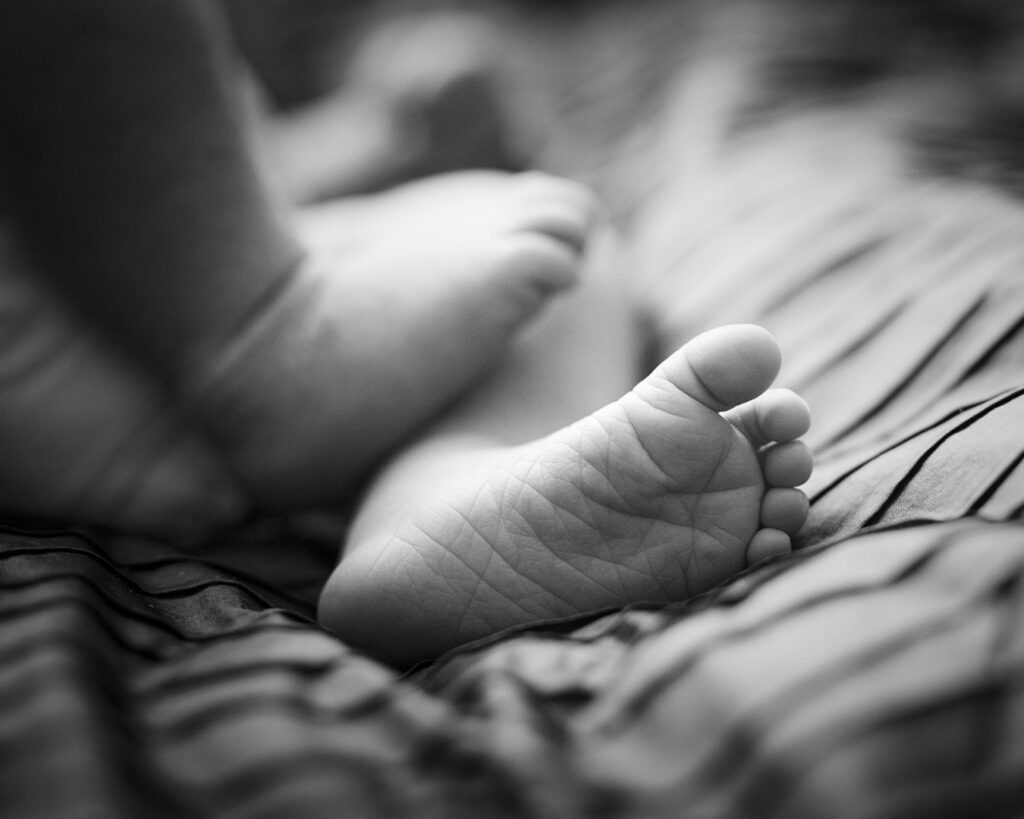 Newborn-kuva – vastasyntynyt perheen kanssa